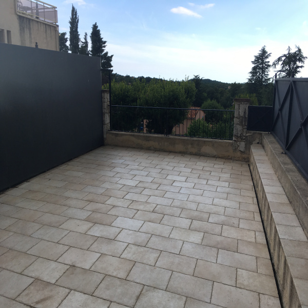 Offres de location Appartement Saint-Vallier-de-Thiey 06460