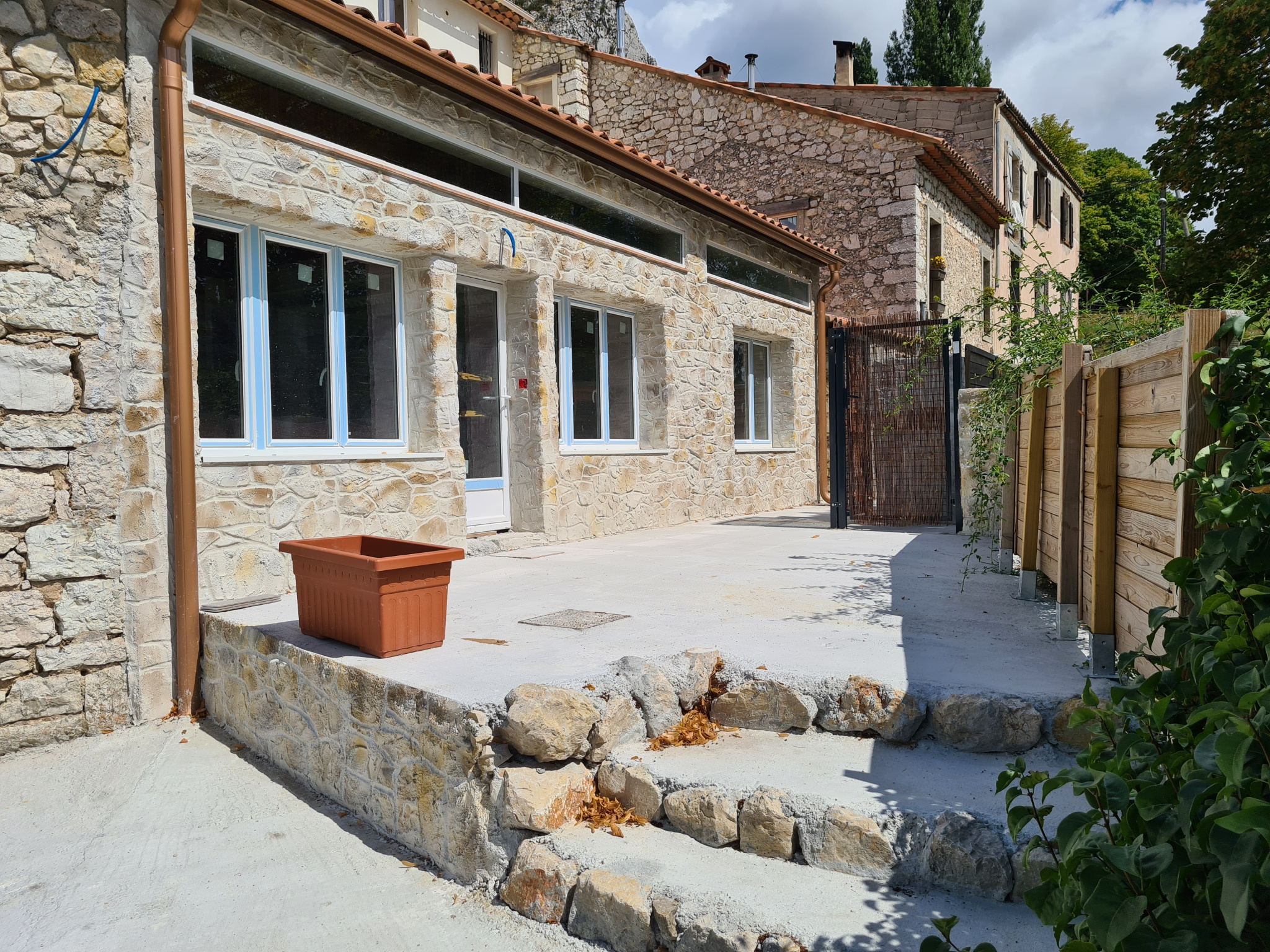 Vente IDEAL ARTISAN Bâtiment maison hors d'eau hors d'air avec